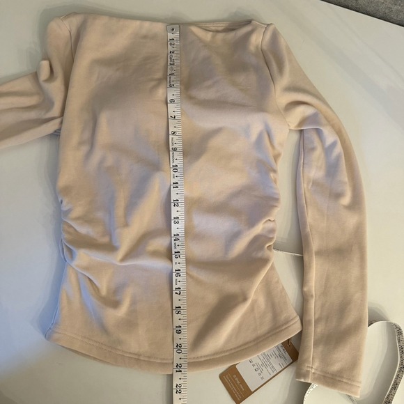 OGL Brami Top Sz M Tan Long Sleeve Built In Bra Ruched Sides New With Tags - Picture 10 of 12